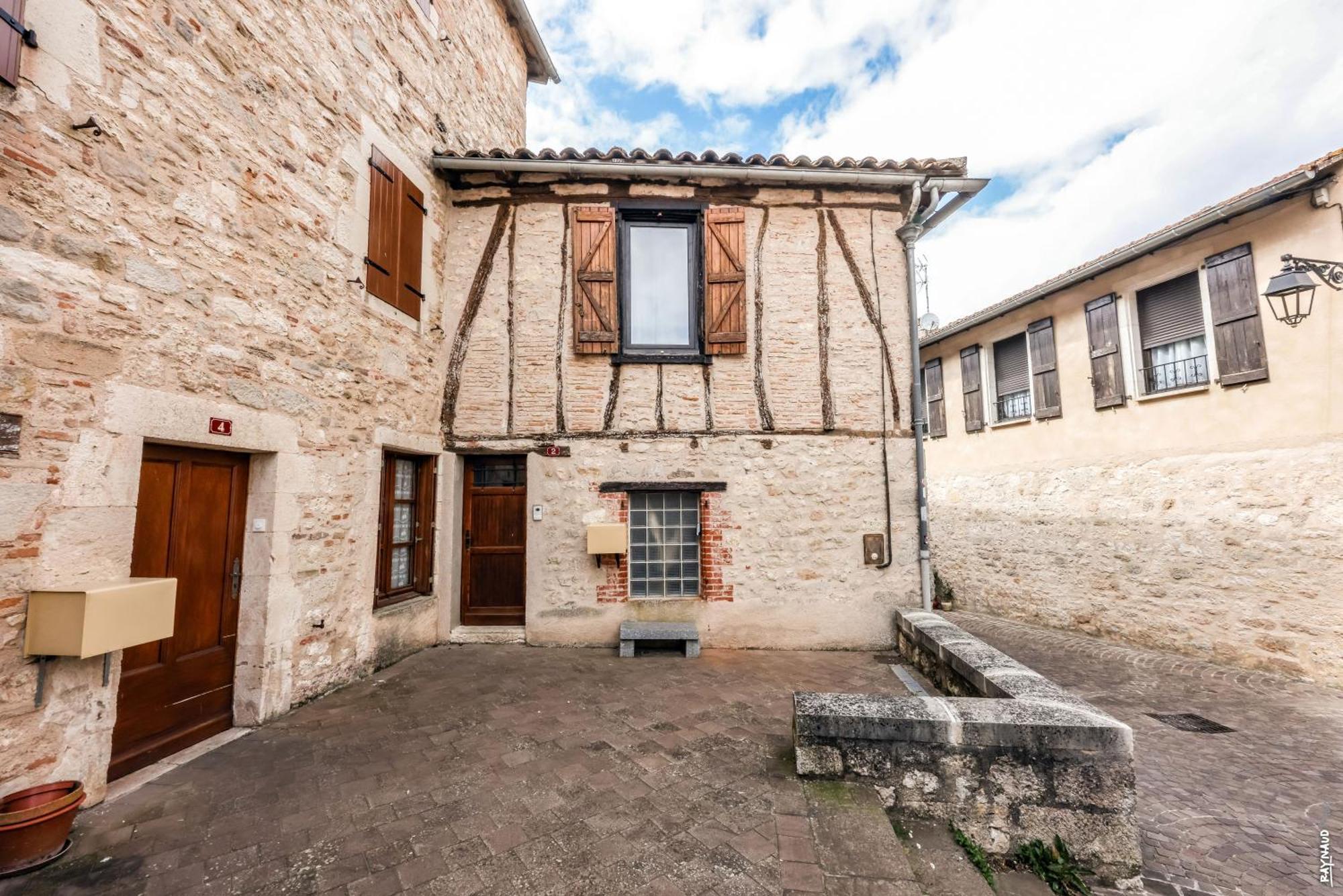 Casa Glesia Castelnau-de-Montmiral